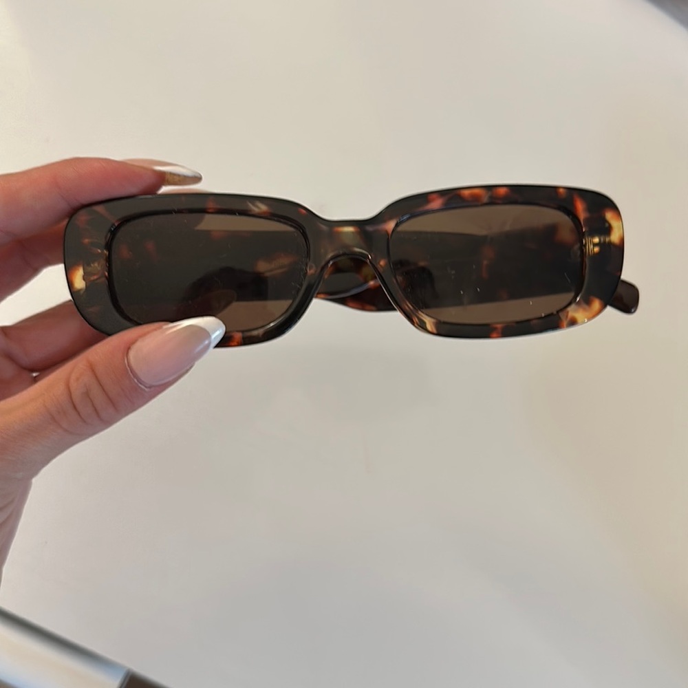 Rectangle sunglasses